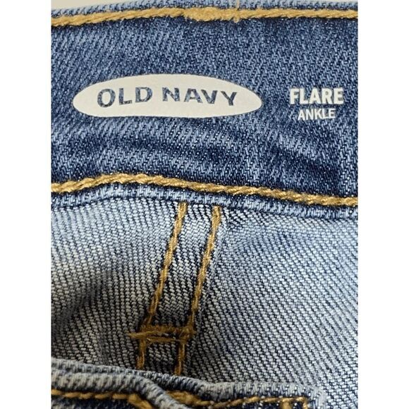 Old Navy Women’s Flare Ankle Denim Jeans Medium Wash Blue Size 16 - Picture 4 of 5